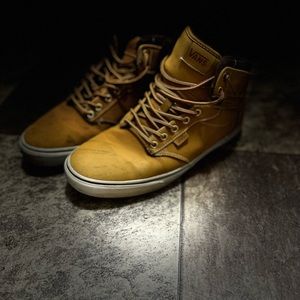 Vans high too shoes
